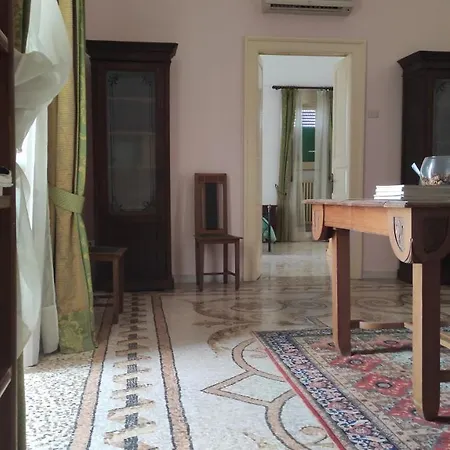 Casa Resci - Dimora Del 1884 Bed & Breakfast