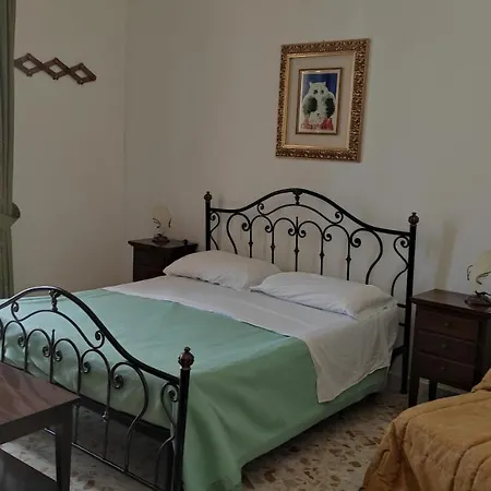 Casa Resci - Dimora Del 1884 Bed & Breakfast Tricase
